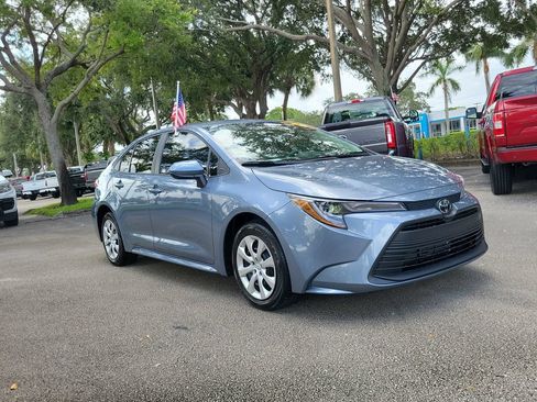 Used 2026 Toyota Corolla LE FWD image 2