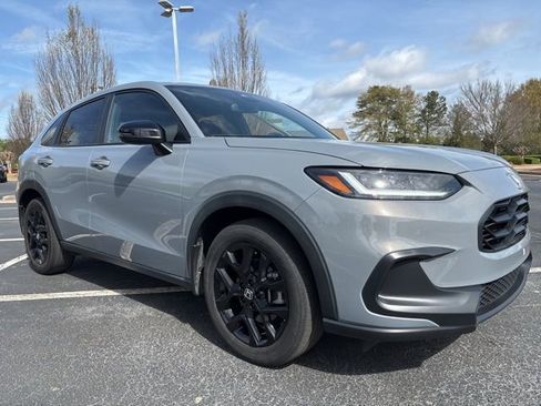 Used 2024 Honda HR-V Sport image 3