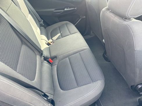 Used 2022 Chevrolet Bolt EUV LT w/ Comfort Package image 24