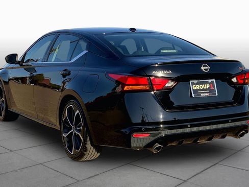 Used 2024 Nissan Altima 2.5 SR FWD image 12
