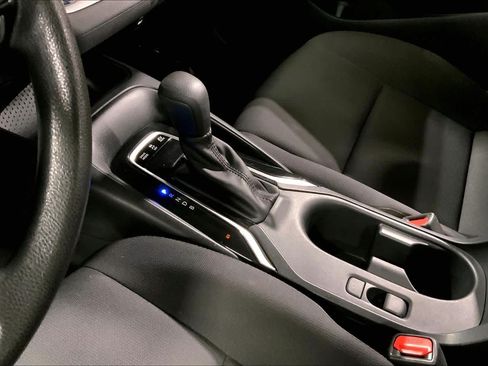 Used 2024 Toyota Corolla LE FWD image 17