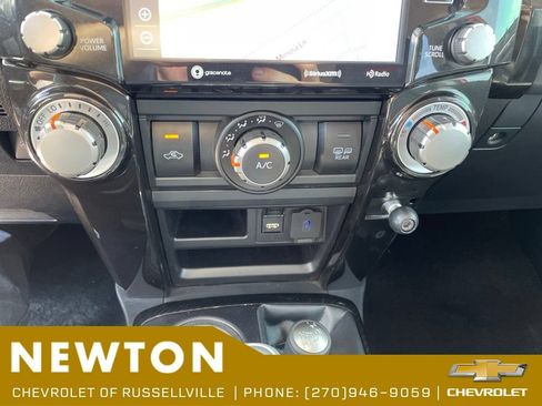 Used 2024 Toyota 4Runner TRD Off-Road Premium w/ Off Road Premium Plus Package AWD/4WD image 8