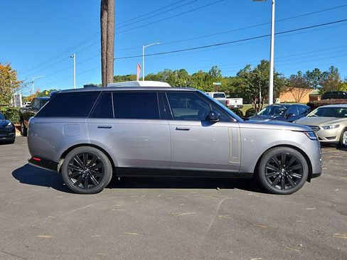 Used 2023 Land Rover Range Rover Long Wheelbase SE AWD/4WD image 8