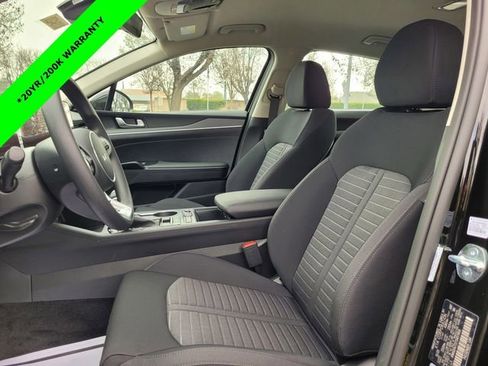 New 2026 Kia K5 LXS image 8