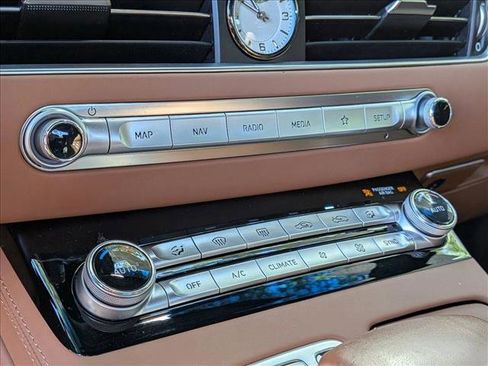 Used 2020 Genesis G90 5.0 Ultimate image 8