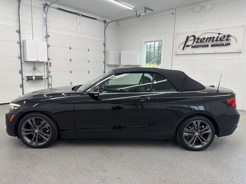 Used 2018 BMW 230i xDrive Convertible AWD/4WD image 8