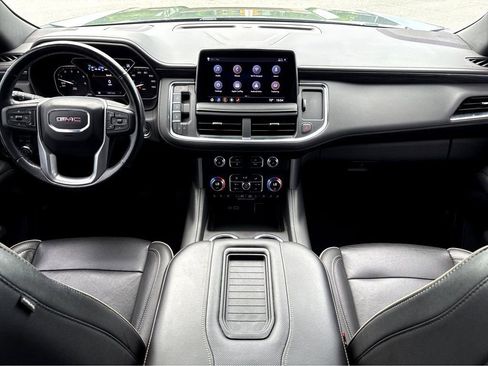Used 2021 GMC Yukon SLT w/ SLT Premium Package AWD/4WD image 4