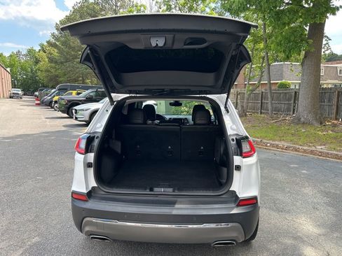 Used 2019 Jeep Cherokee Limited AWD/4WD image 31