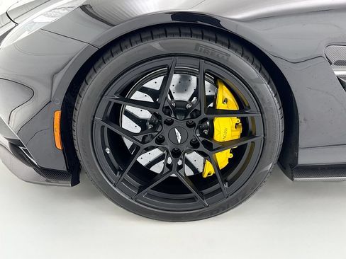 New 2026 Aston Martin Vanquish Convertible RWD image 32