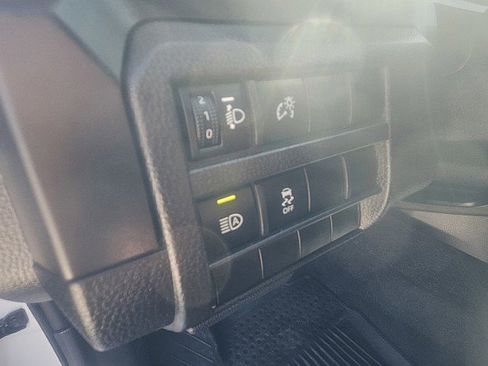 Used 2024 Toyota Tacoma SR image 19