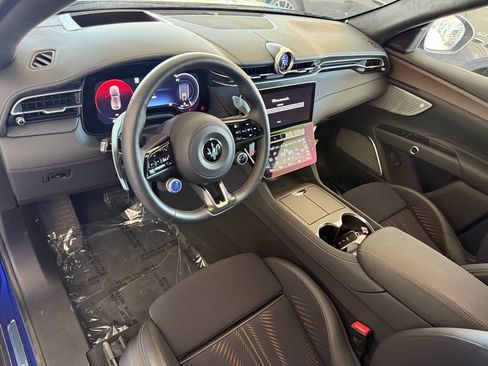 Certified 2025 Maserati Grecale Folgore AWD/4WD image 14
