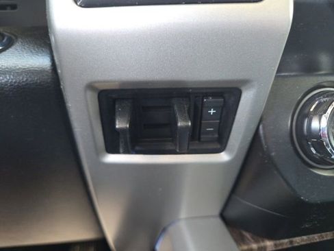 Used 2019 Ford F250 Lariat w/ Lariat Ultimate Package AWD/4WD image 12