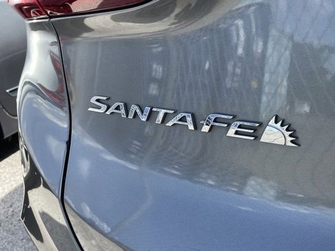 Used 2019 Hyundai Santa Fe Limited FWD image 9