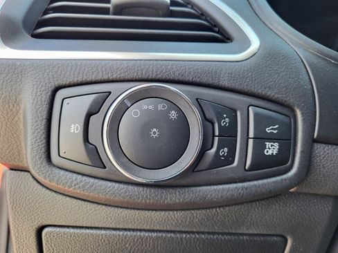 Used 2024 Ford Edge Titanium image 21