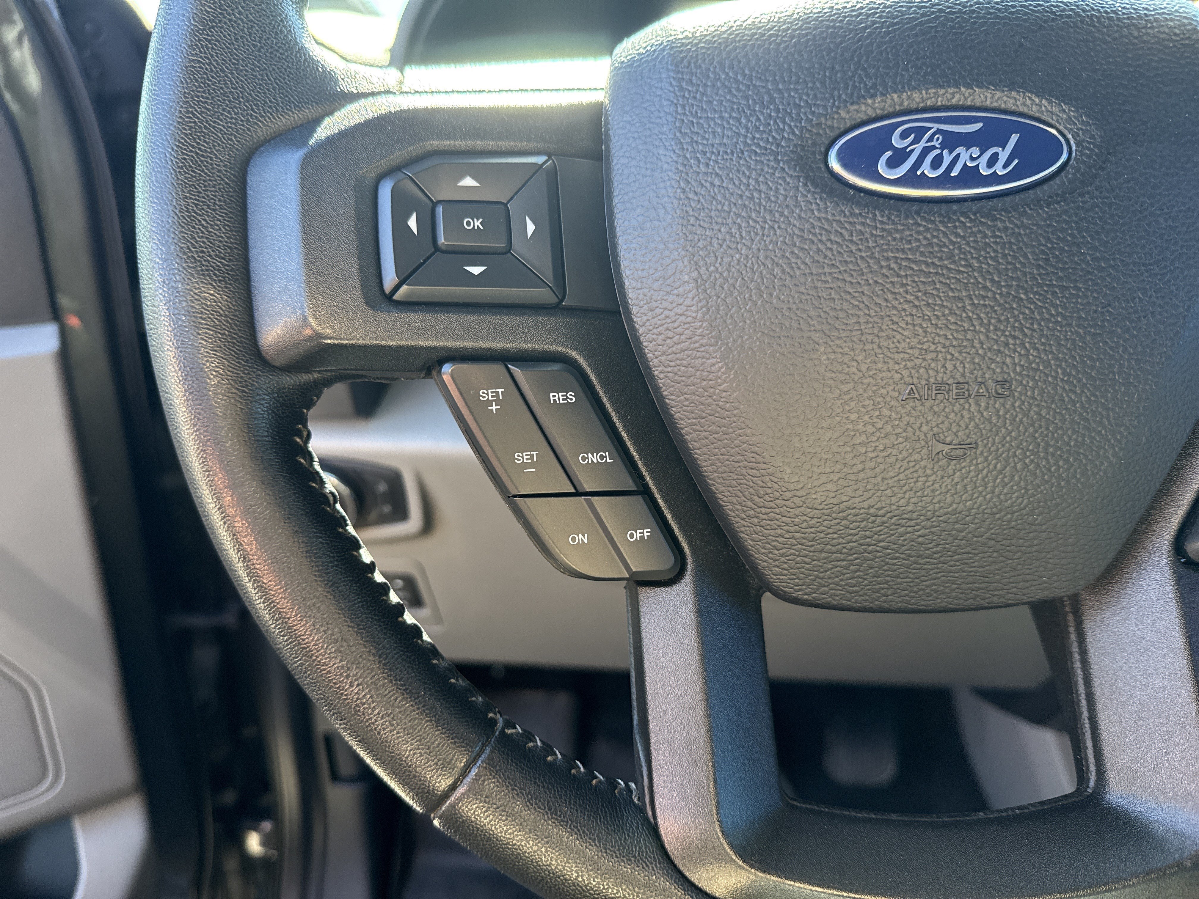 Used 2020 Ford F150 XLT w/ Equipment Group 302A Luxury AWD/4WD image 24