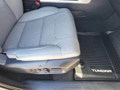 Used 2023 Toyota Tundra Limited image 17