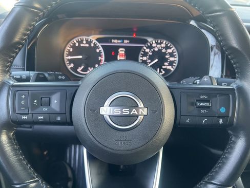 Certified 2025 Nissan Pathfinder SV image 62