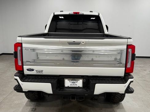 Used 2024 Ford F250 Platinum image 10