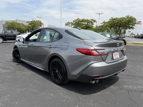 Certified 2025 Toyota Camry SE FWD image 6