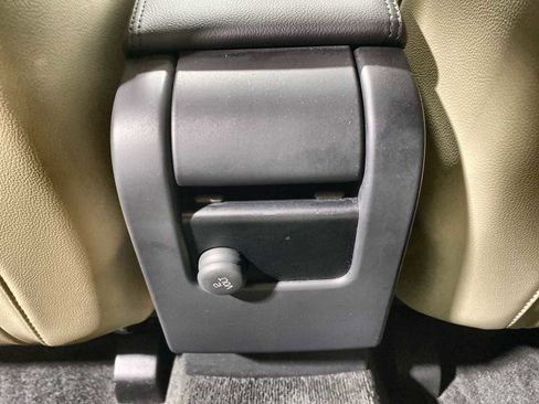 Used 2016 Volvo XC60 T6 w/ Proximity Package image 24