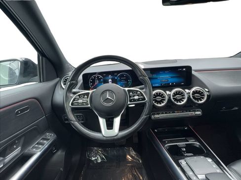 Used 2022 Mercedes-Benz GLA 250 4MATIC w/ Premium Package Lite image 33