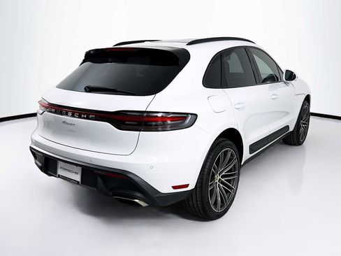 New 2026 Porsche Macan AWD/4WD image 9