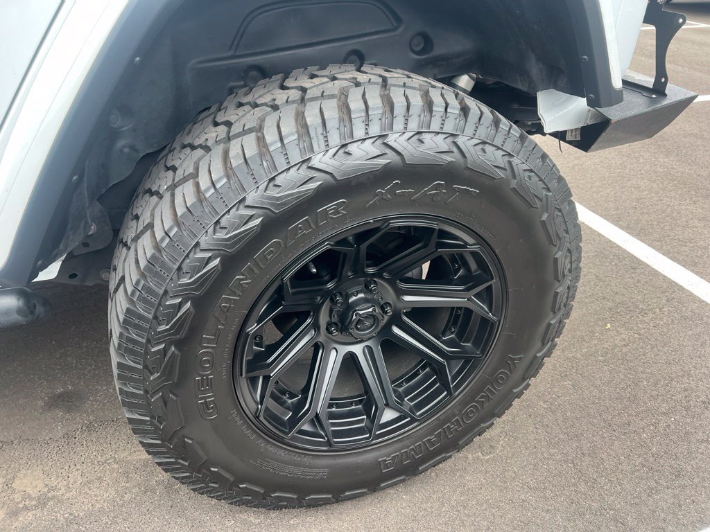 Used 2020 Jeep Wrangler Unlimited Rubicon AWD/4WD image 3