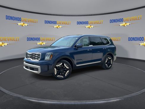 Used 2023 Kia Telluride S w/ S Sunroof Package FWD image 7