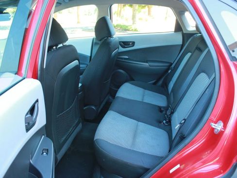 Used 2021 Hyundai Kona SE AWD/4WD image 24