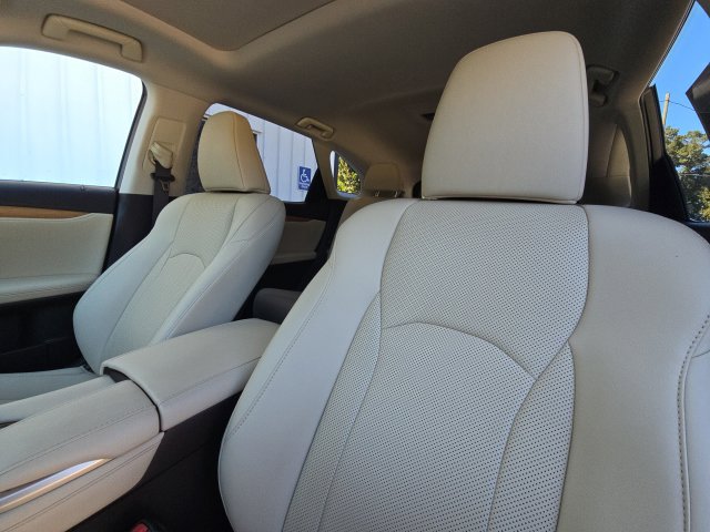 Used 2020 Lexus RX 450hL AWD w/ Premium Package image 30