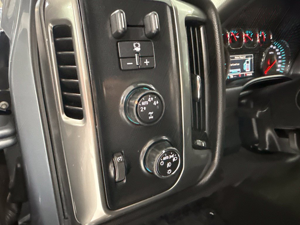 Used 2015 Chevrolet Silverado 1500 LT w/ All Star Edition AWD/4WD image 17