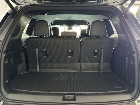 New 2026 GMC Acadia AT4 w/ Luxury Package AWD/4WD image 28