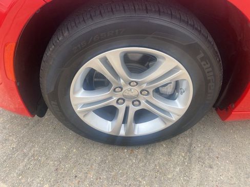 Used 2022 Dodge Charger SXT w/ Leather Interior Group image 10