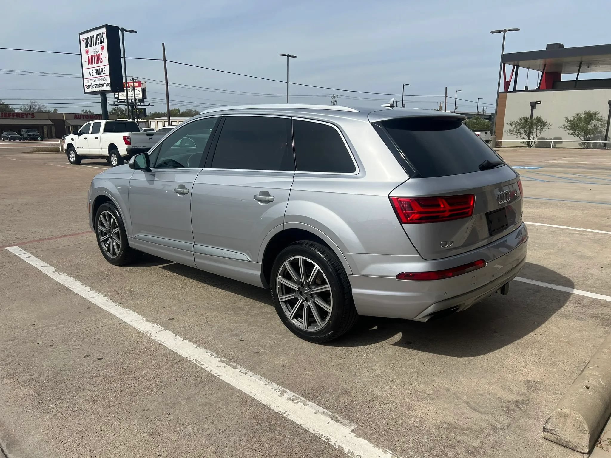 Used 2018 Audi Q7 3.0T Premium Plus w/ Premium Plus Package AWD/4WD image 5