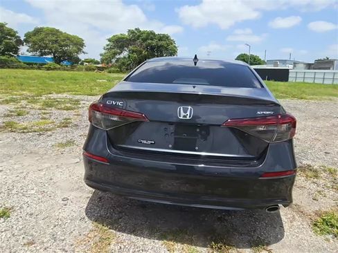 Used 2025 Honda Civic Sport image 5