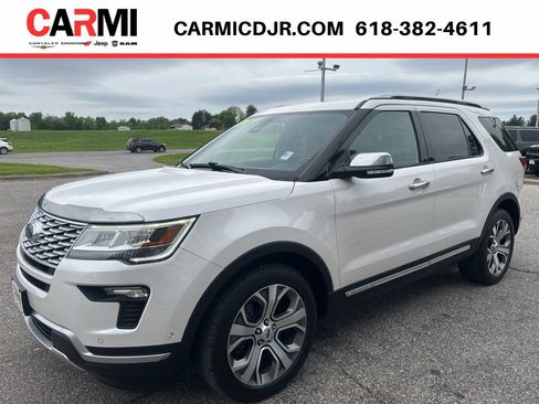 Used 2018 Ford Explorer Platinum AWD/4WD image 3