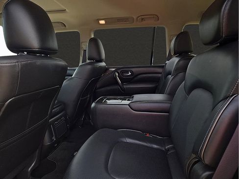 Used 2024 INFINITI QX80 Luxe image 10