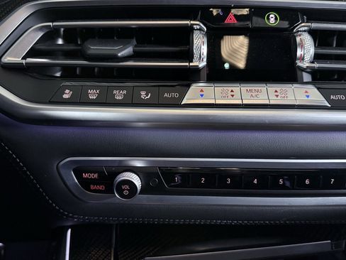 Used 2022 BMW X5 M w/ Executive Package image 38
