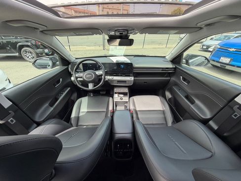 Used 2024 Hyundai Kona Limited FWD image 23
