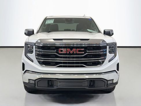 Used 2023 GMC Sierra 1500 SLT AWD/4WD image 2