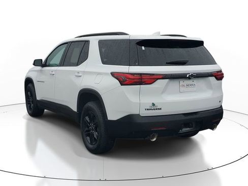 Certified 2023 Chevrolet Traverse LT image 3