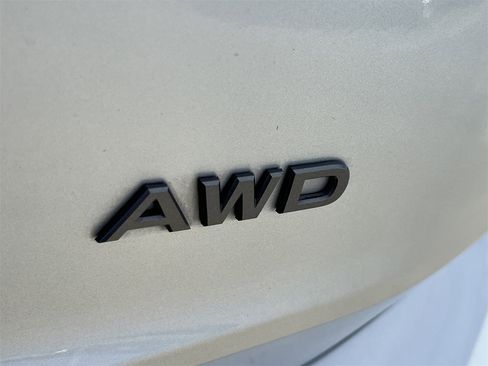 Certified 2024 Nissan Rogue S image 6