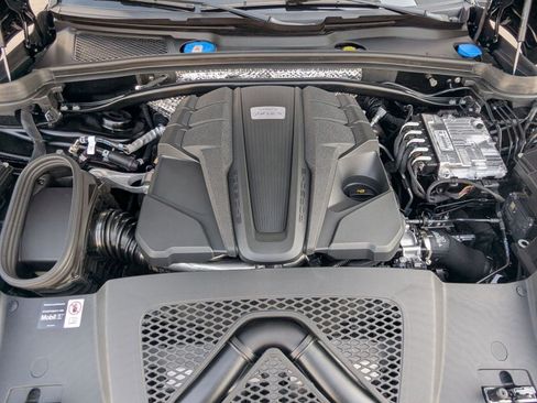 New 2026 Porsche Macan S image 27