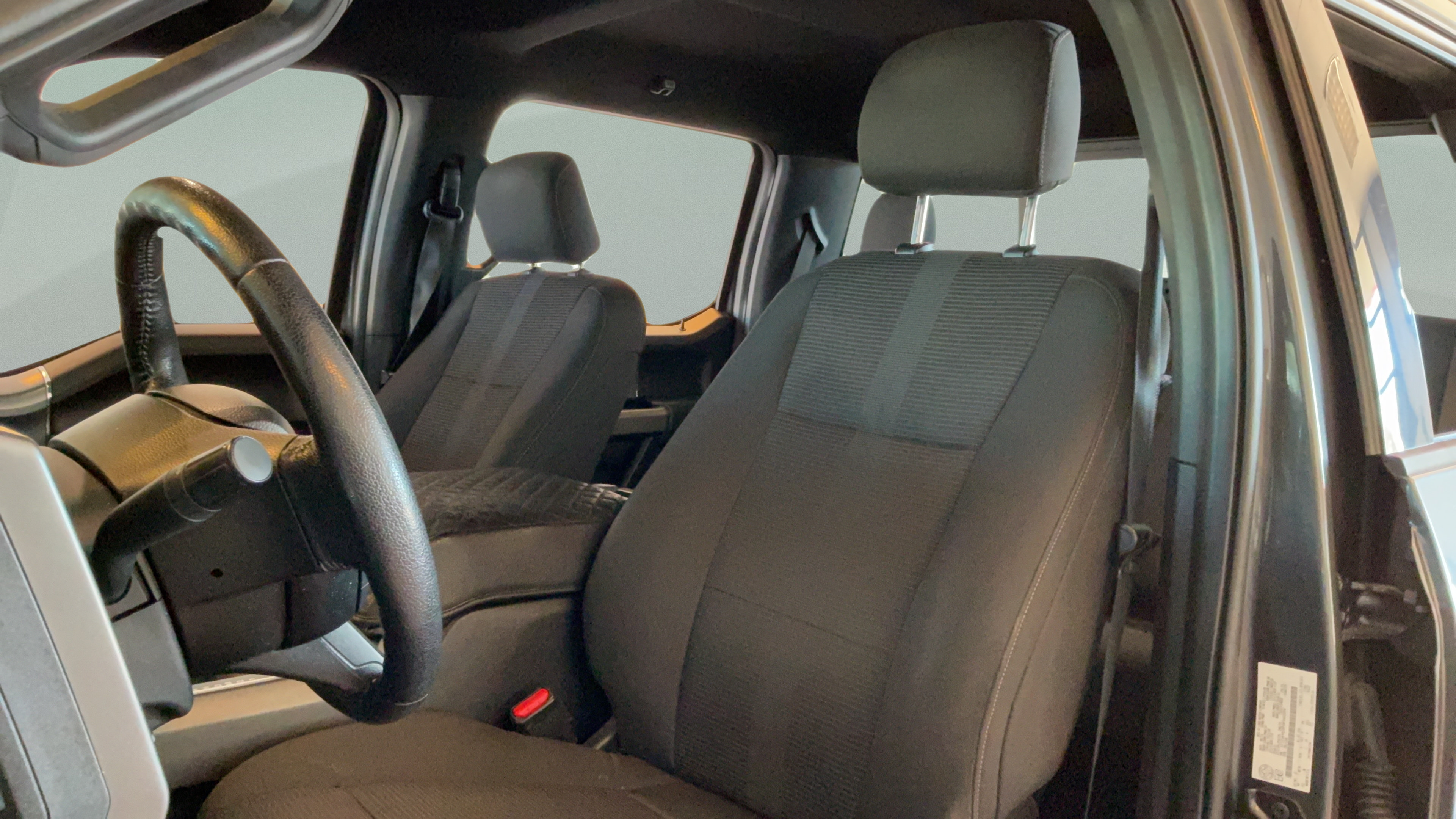Used 2016 Ford F150 XLT w/ Equipment Group 302A Luxury AWD/4WD image 27