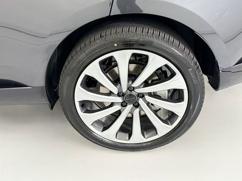 New 2026 Land Rover Range Rover Long Wheelbase SE AWD/4WD image 30