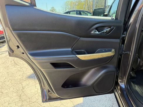 Used 2017 GMC Acadia Denali w/ Technology Package AWD/4WD image 11