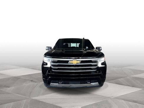 Used 2024 Chevrolet Silverado 1500 High Country w/ Technology Package RWD image 3