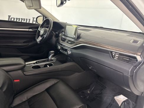 Used 2019 Nissan Altima 2.5 Platinum image 31