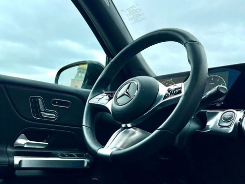 Certified 2026 Mercedes-Benz GLB 250 4MATIC image 16