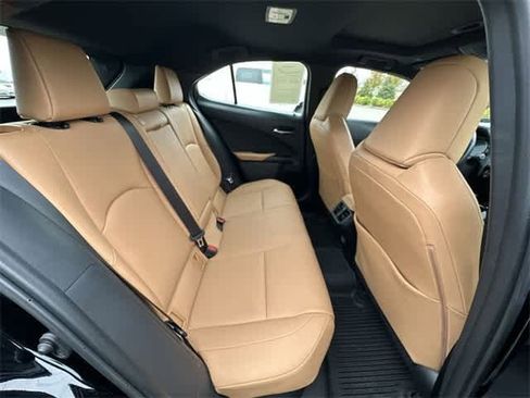 Used 2023 Lexus UX 250h AWD w/ Premium Package image 24